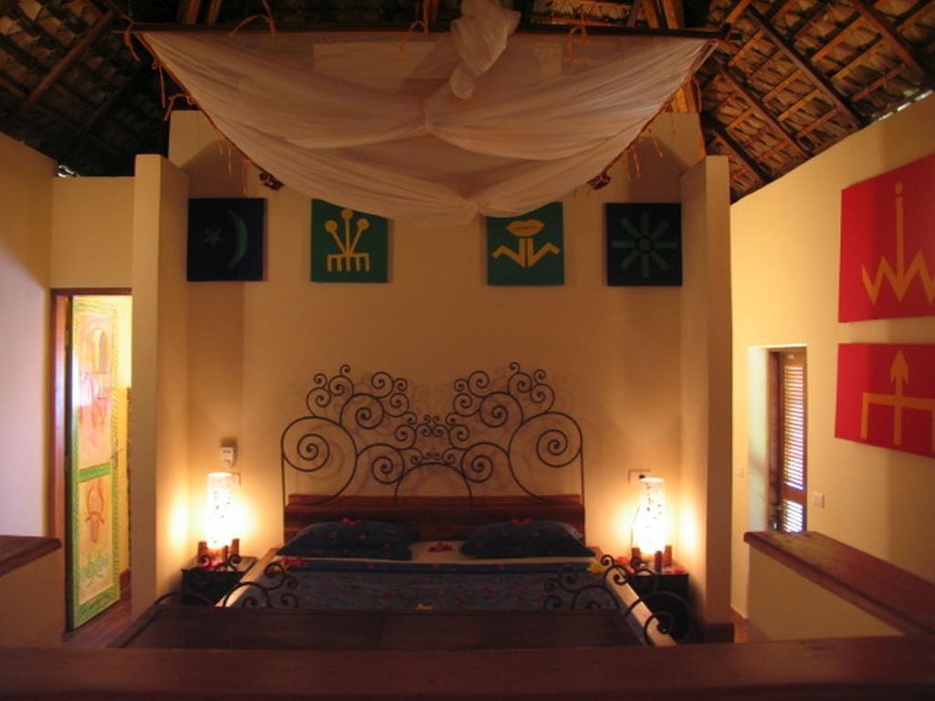 Le Zahir Lodge Ambatoloaka  Luaran gambar