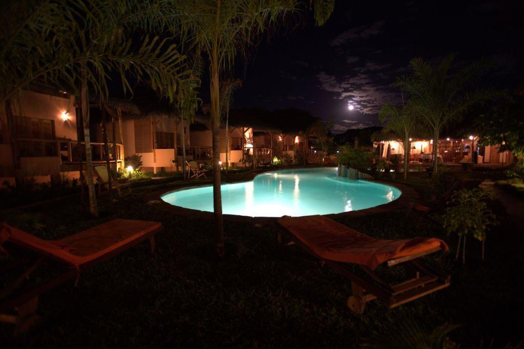 Le Zahir Lodge Ambatoloaka  Luaran gambar