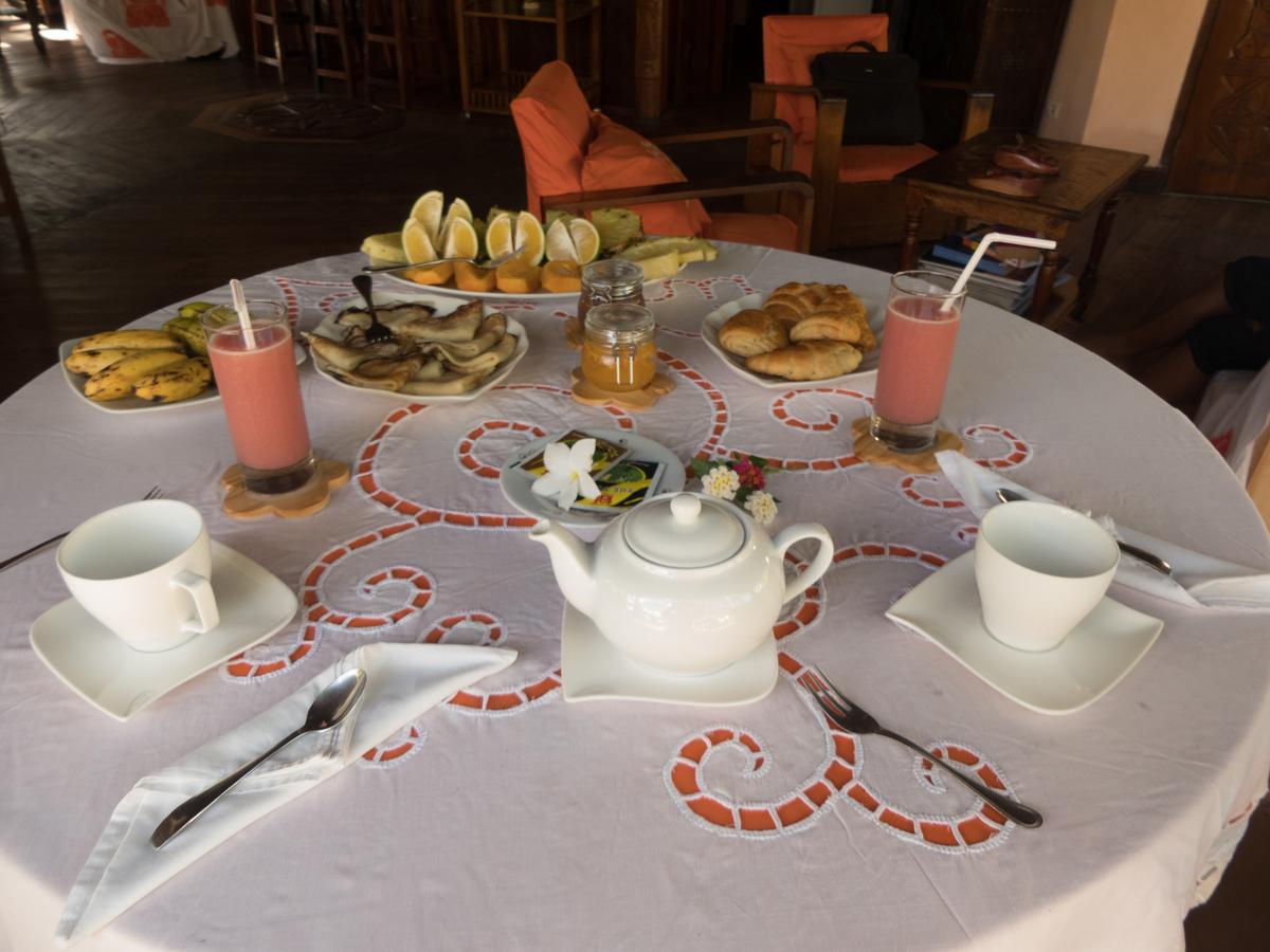 Le Zahir Lodge Ambatoloaka  Luaran gambar